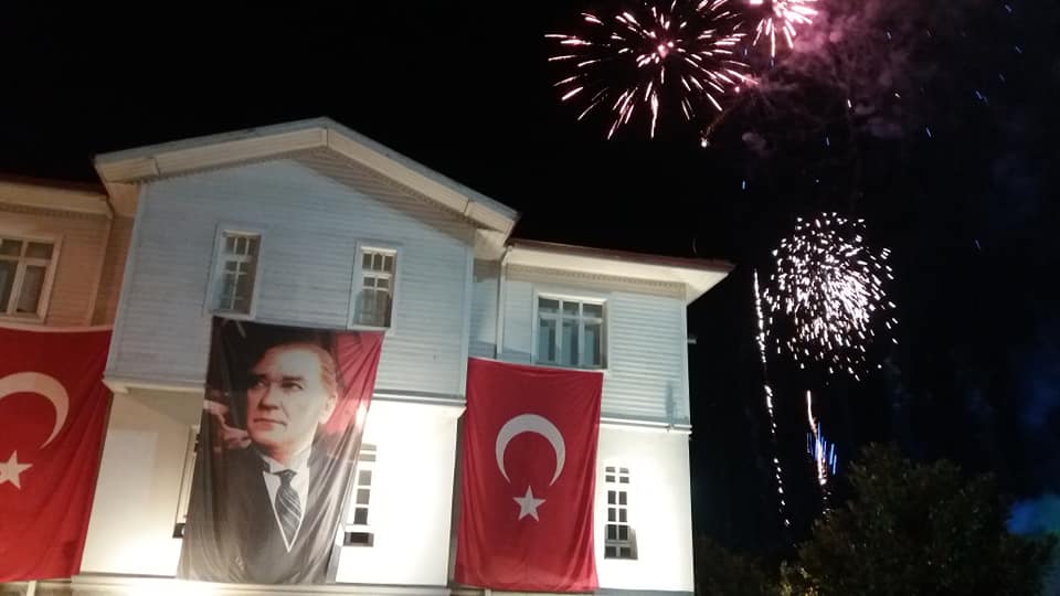 YALOVA'DA HAVAİ FİŞEK ATMAK YASAKLANDI