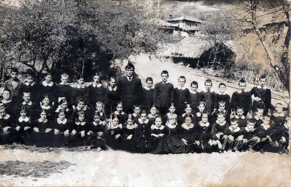1965 YILI SUGÖREN KÖYÜNÜN ÖĞRENCİLERİ