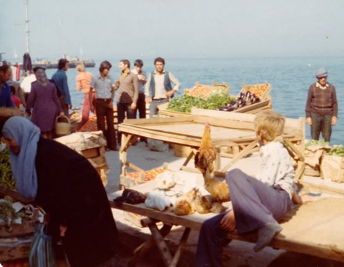 1965 YILI YALOVA SAHİLİ CUMARTESİ PAZARI