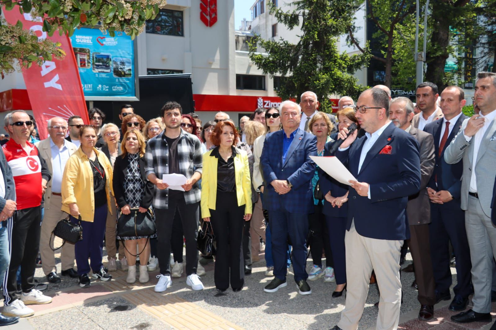 CHP'DEN  ÖZEL'E YAPILAN SALDIRIYA TEPKİ