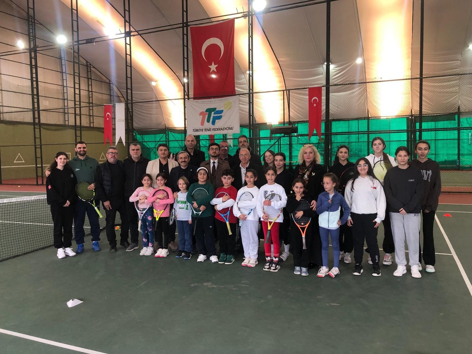 İYİ PARTİ'DEN YALOVA TENİS KORTU TEPKİSİ