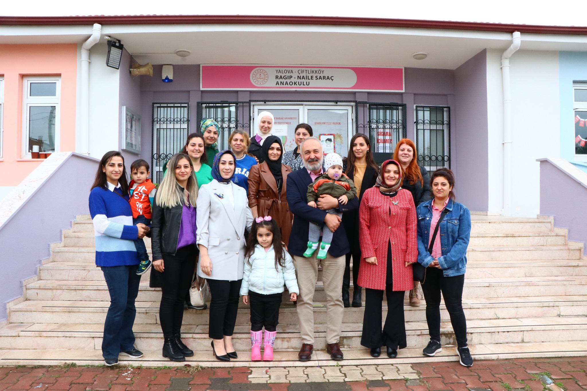 ÇİFTLİKKÖY'DE ÖĞRETMENLER GÜNÜ