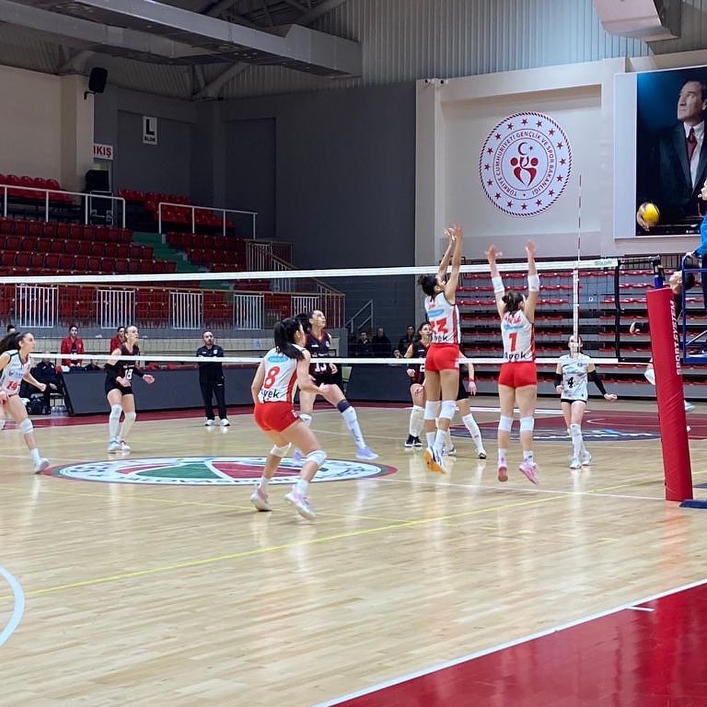 ÇİFTLİKKÖY 0 KARŞIYAKA 3