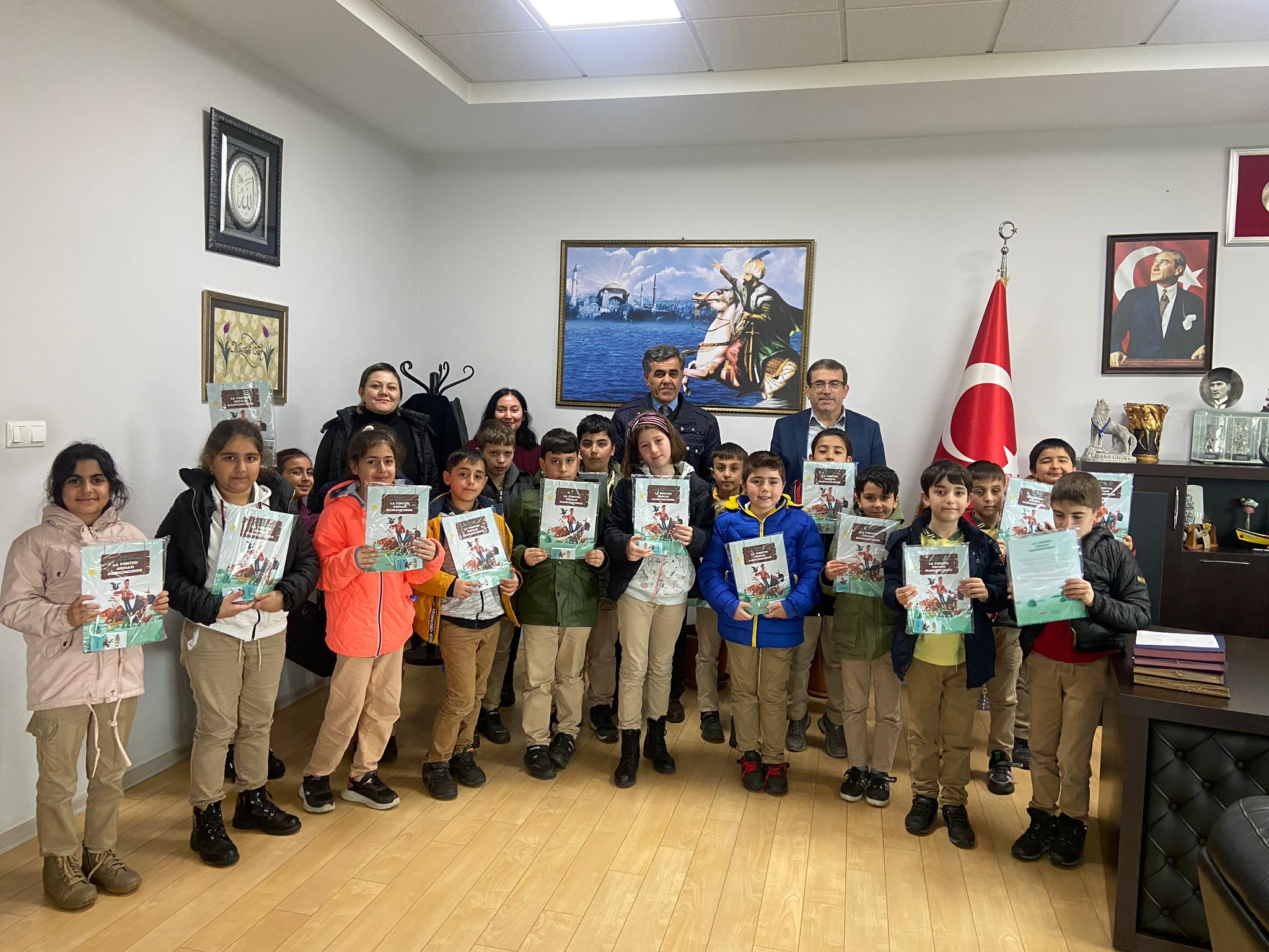 ARMUTLU'DA ÖĞRENCİLERE YERİNDE DERS 