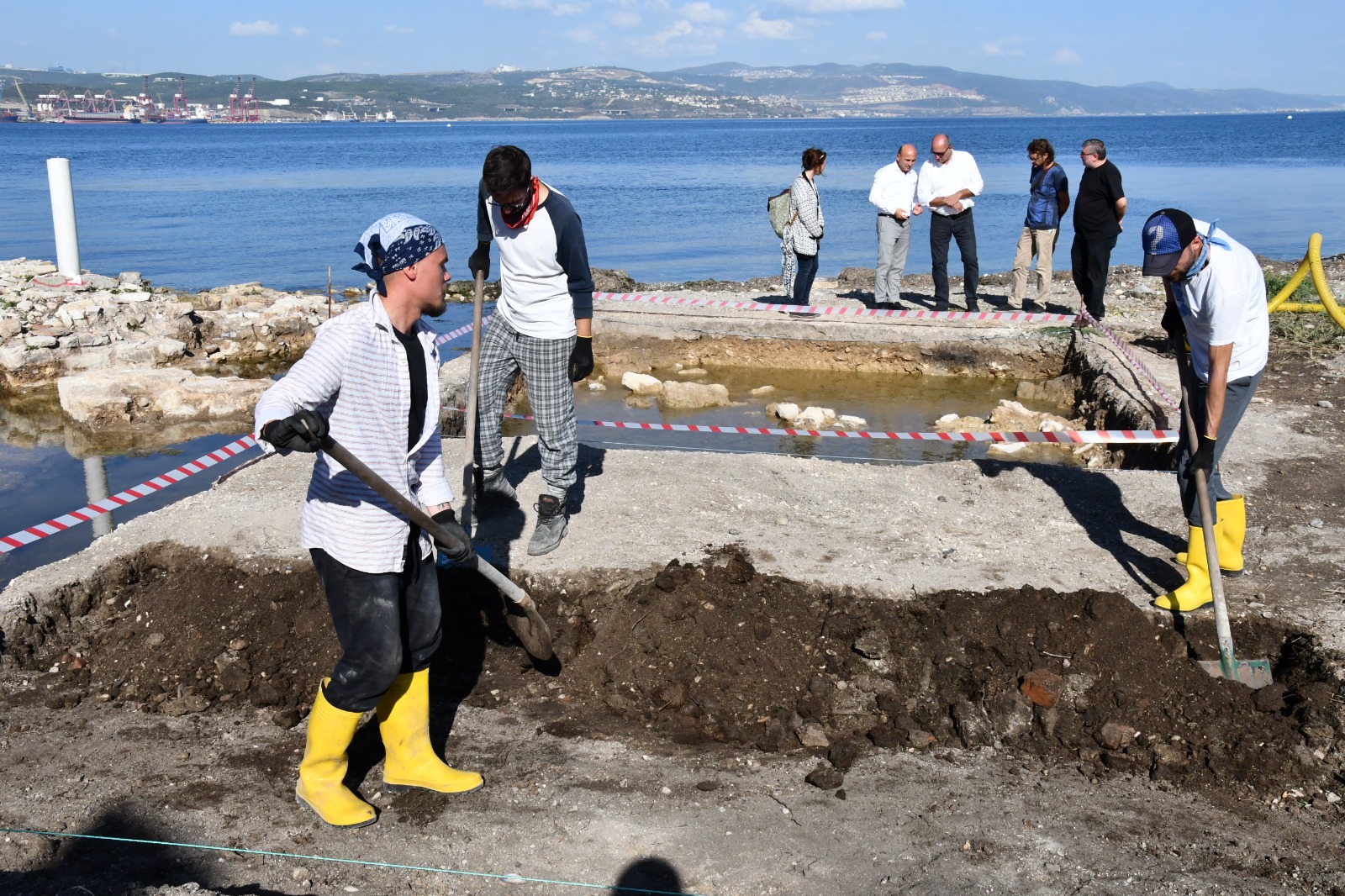 ALTINOVA'DA ARKEOLOJİK KAZI ÇALIŞMASI