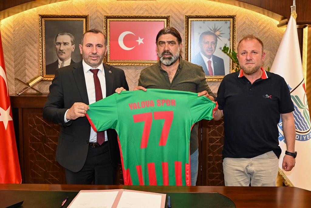 YALOVASPOR İÇİN İLK İMZA