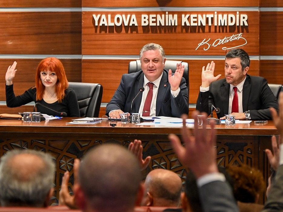 BELEDİYE BÜTÇESİ 3 MİLYAR 275 MİLYON...