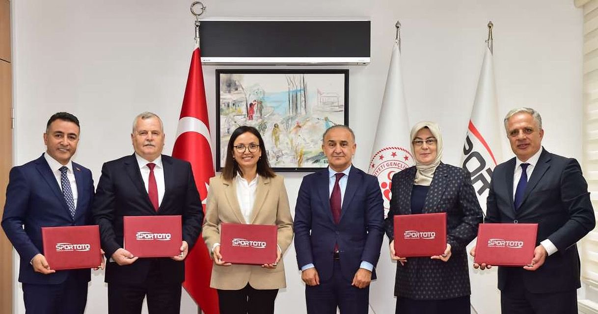 YALOVA İÇİN SPOR YATIRIMLARI PROTOKOLÜ 