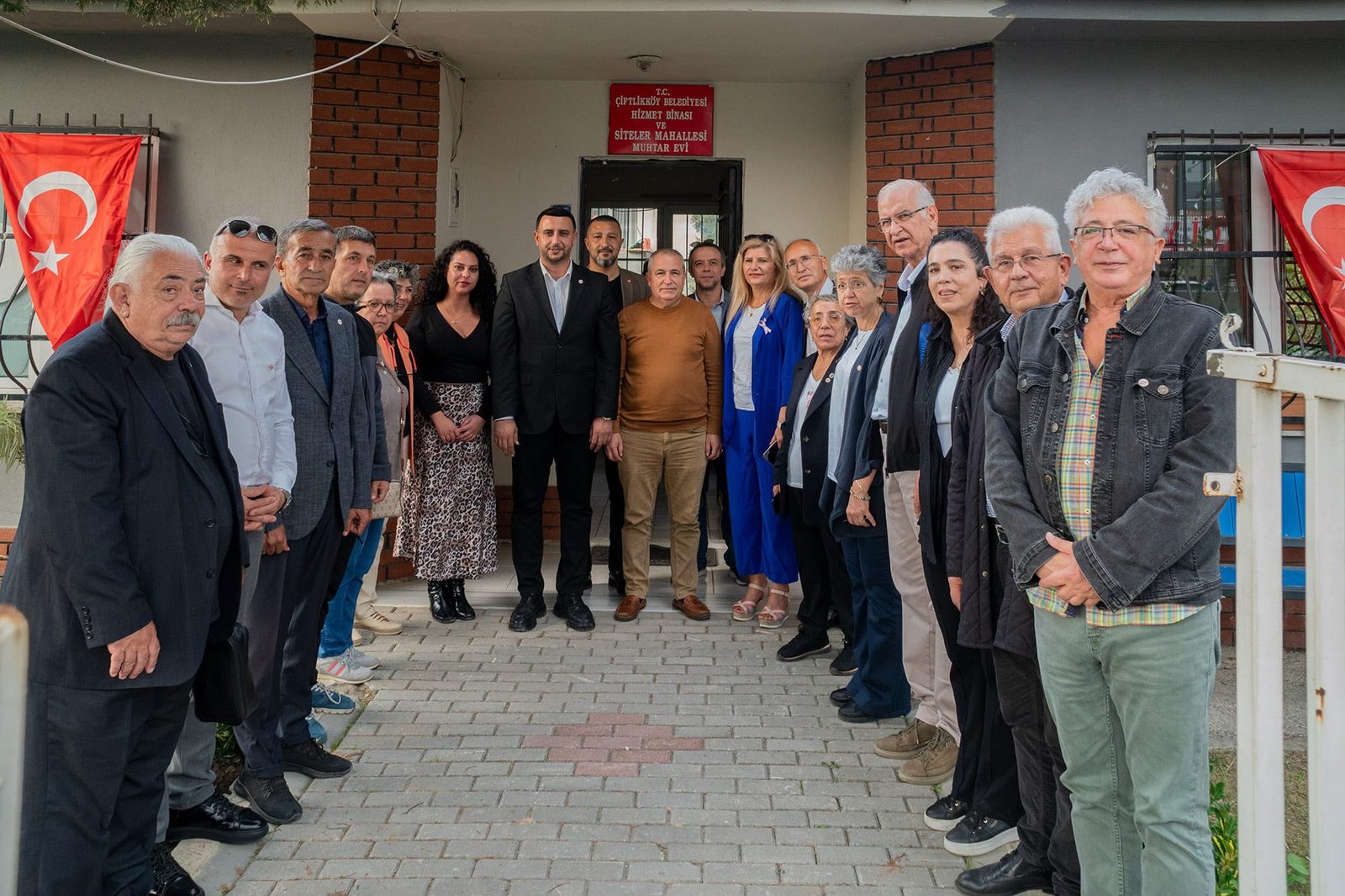 YENİ PARTİ ÇİFTLİKKÖY'DE MUHTAR ZİYARETİ