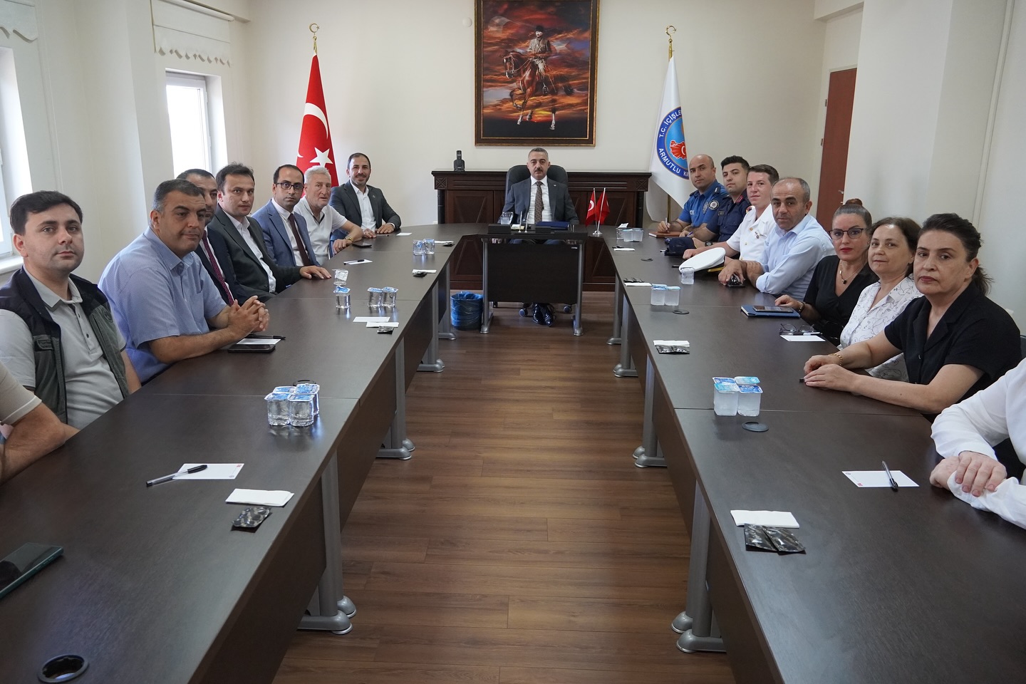 ARMUTLU KAYMAKAMI GÖREVE BAŞLADI