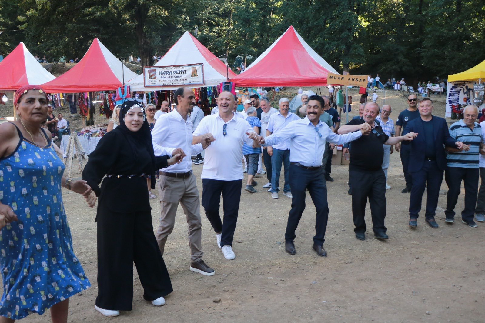 ÇINARCIK KARADENİZ ŞENLİKLERİ YAPILDI