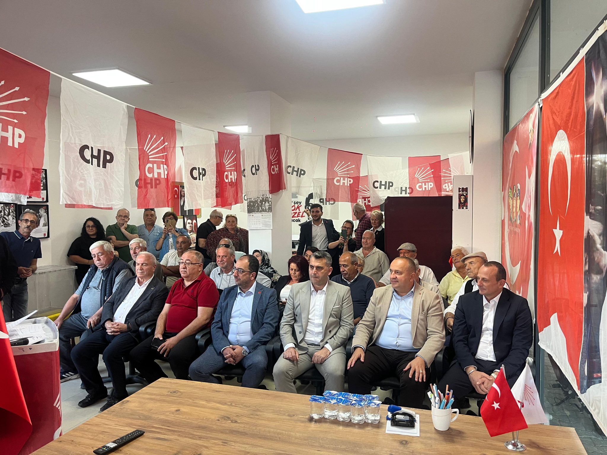 CHP ARMUTLU VE ÇINARCIK KONGRESİ YAPILDI