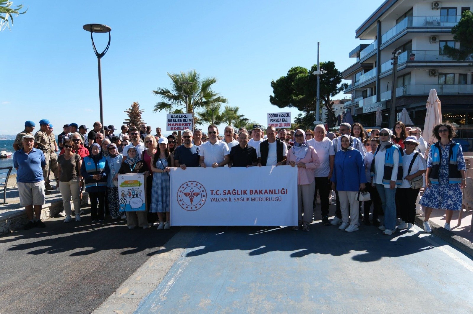 ÇİFTLİKKÖY'DE  SAĞLIKLI YAŞAM YÜRÜYÜŞÜ