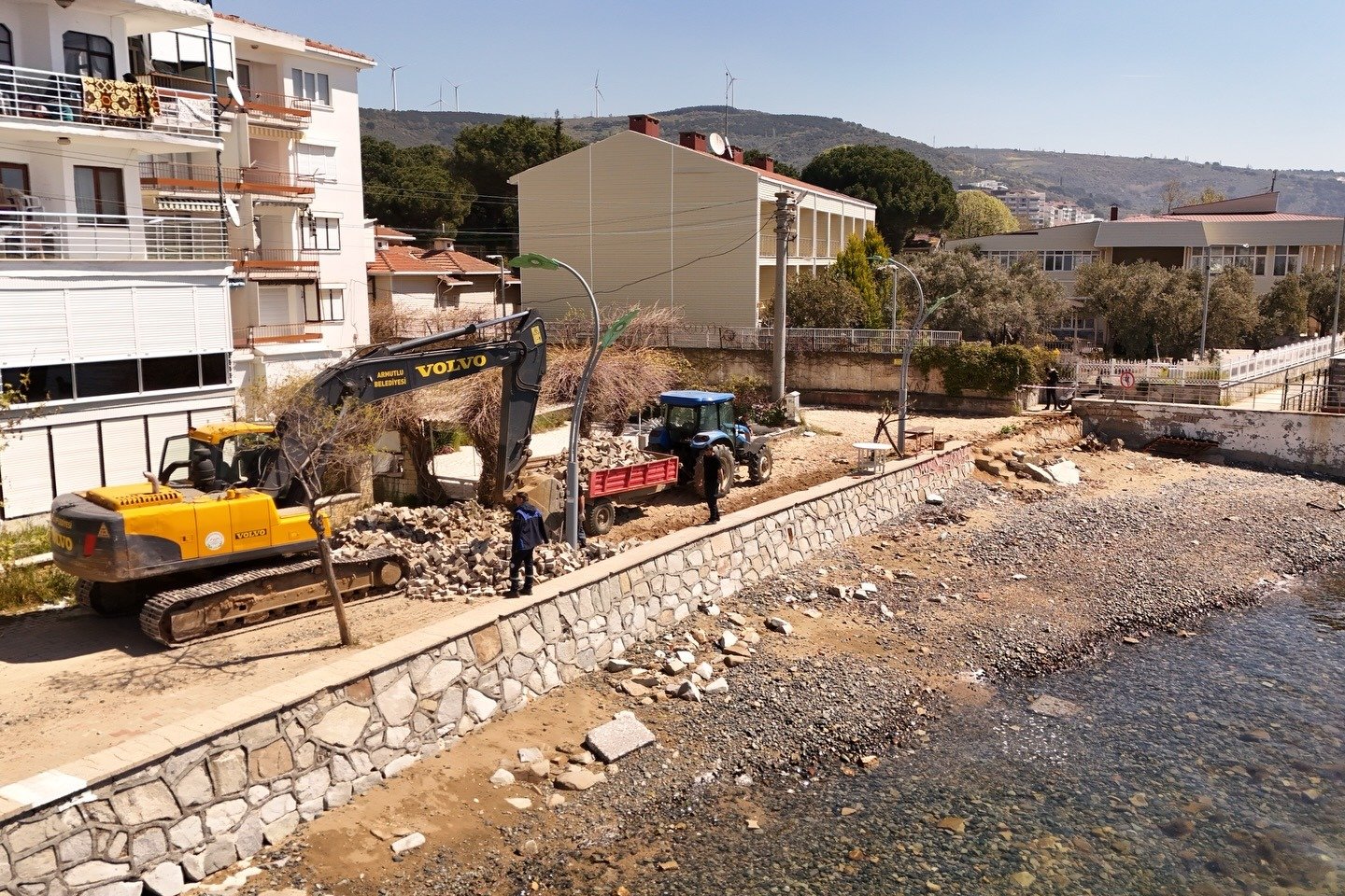 ARMUTLU'DA 2. ETAP SAHİL YOLU PROJESİ