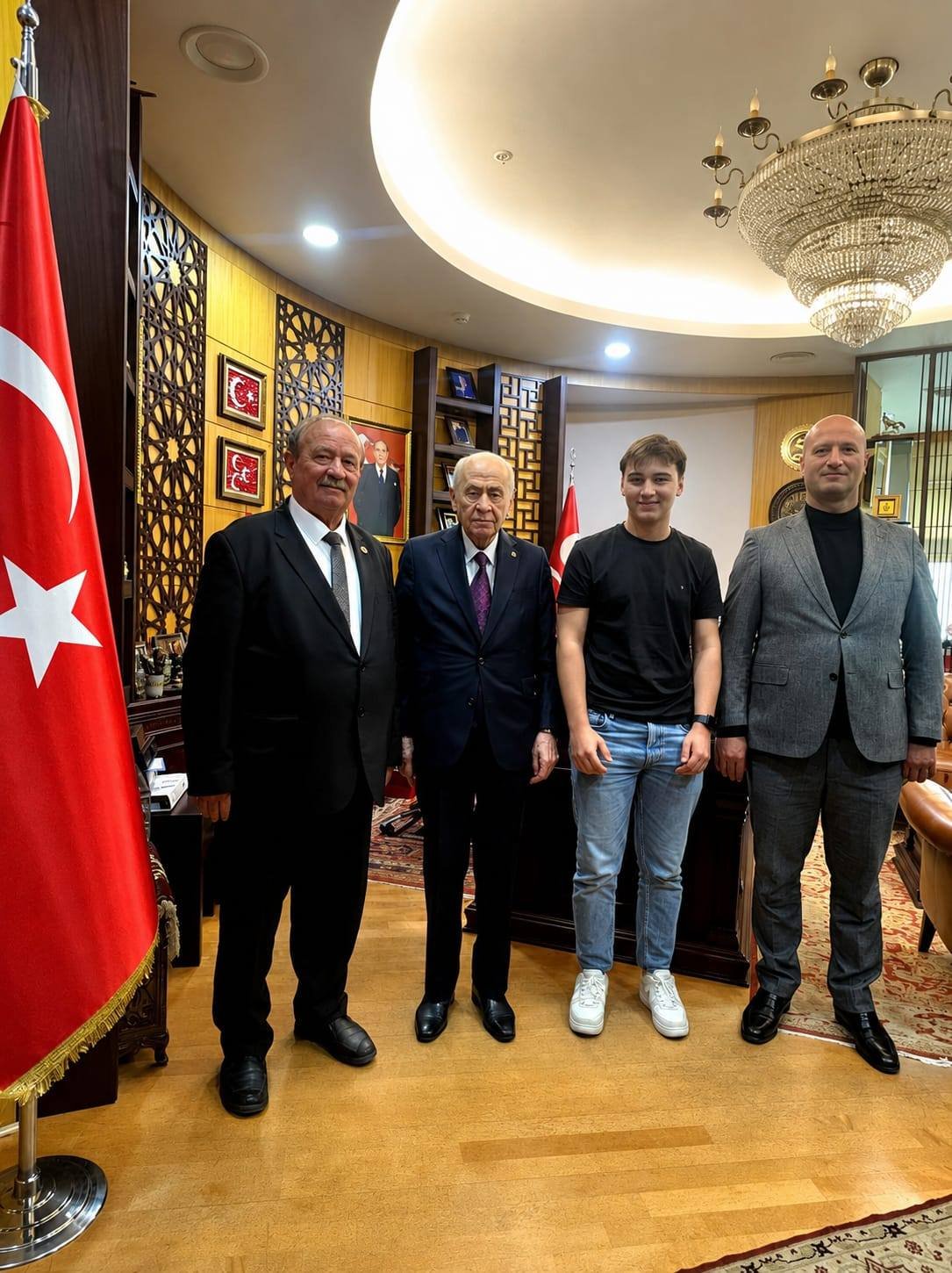 MHP GENEL MERKEZİNE ESENKÖY ZİYARETi