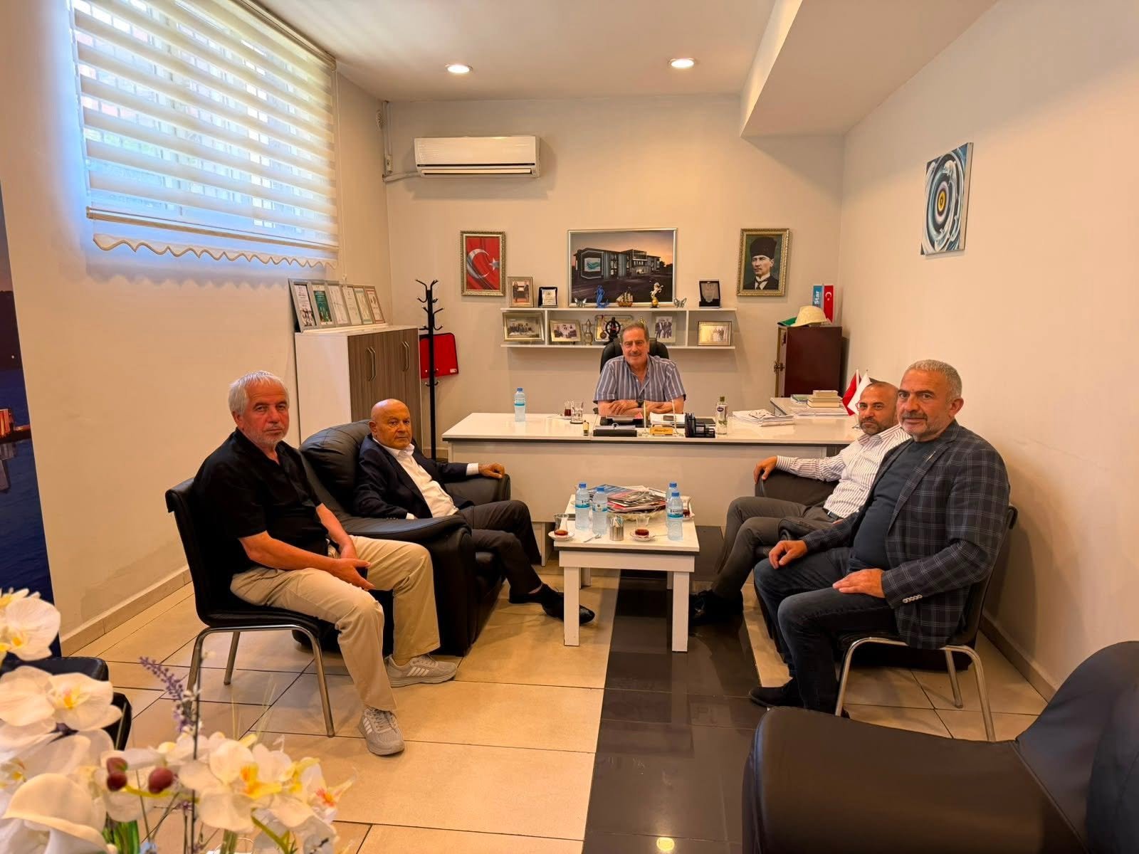 AK PARTİ'DEN MUAMMER GÜZEL'E ZİYARET