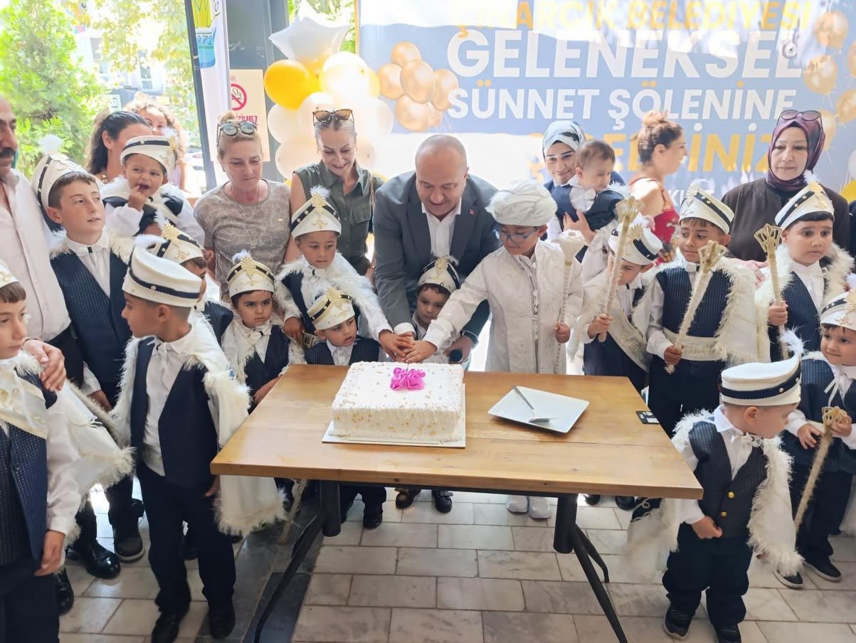 ÇINARCIK İLÇESİNDE SÜNNET ŞÖLENİ