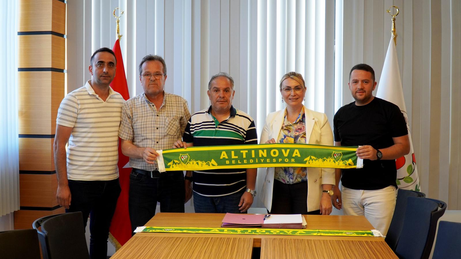 ALTINOVA'DA YENİ DÖNEM