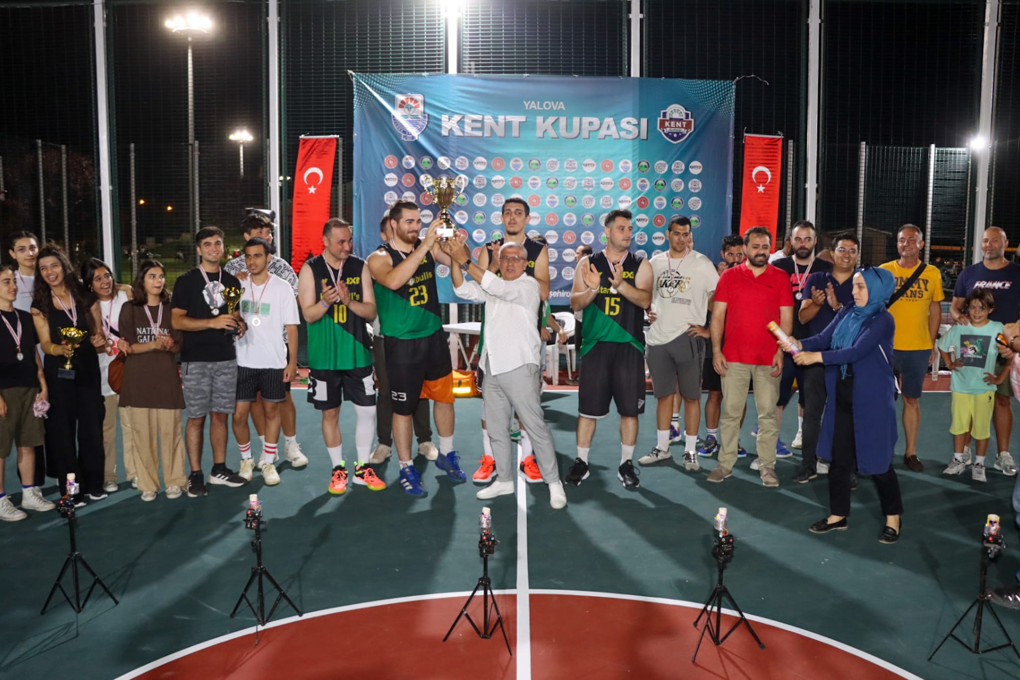KENT KUPASI SONA ERDİ