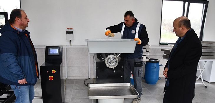 ATIK YEMEKLER MAMAYA DÖNÜŞÜYOR