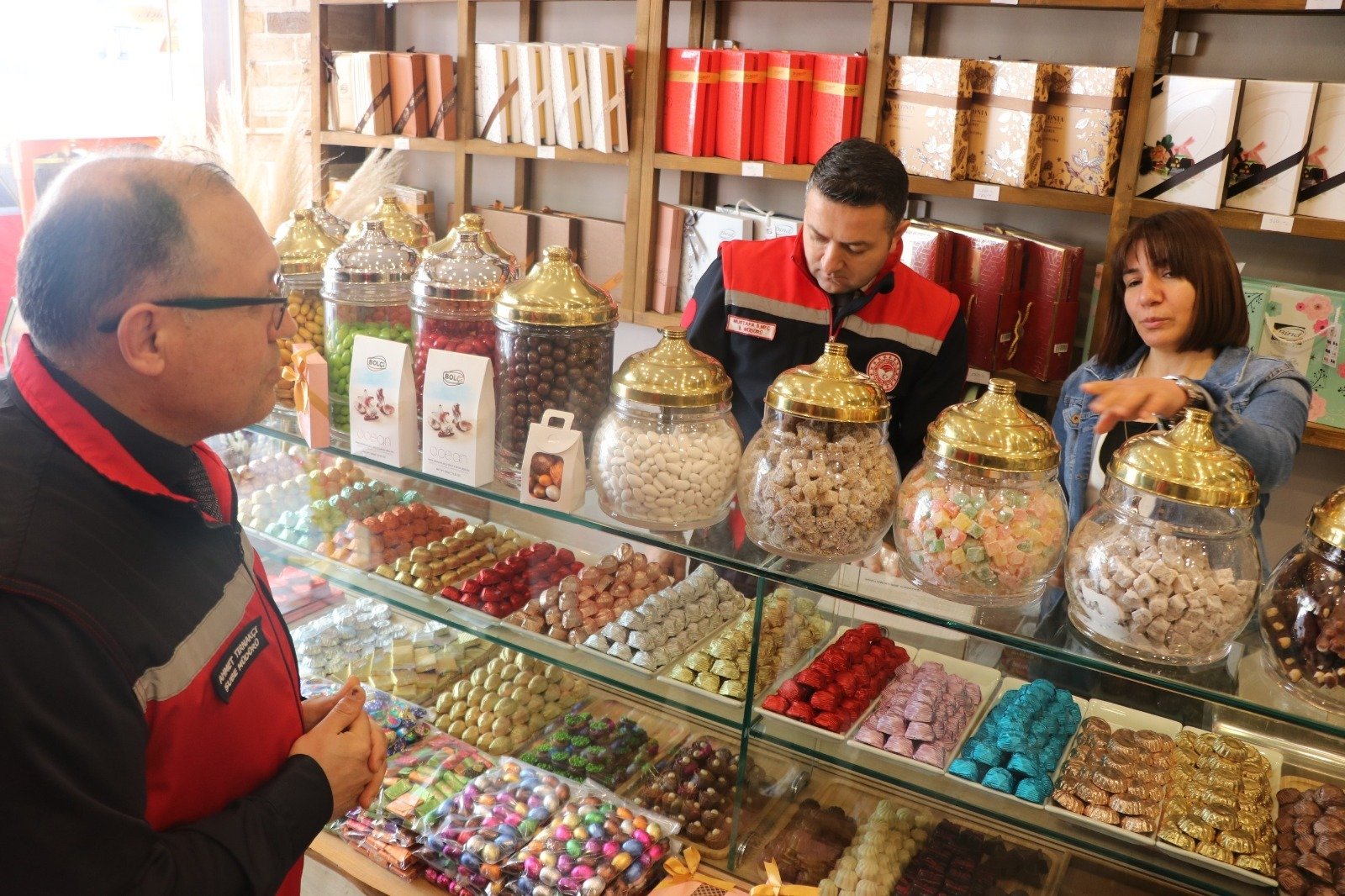 BAYRAM ÖNCESİ ŞEKERCİLERE DENETİM