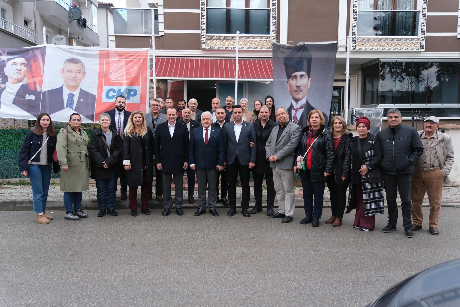 CHP ÇİFTLİKKÖY'DE ESNAF ZİYARETLERİ