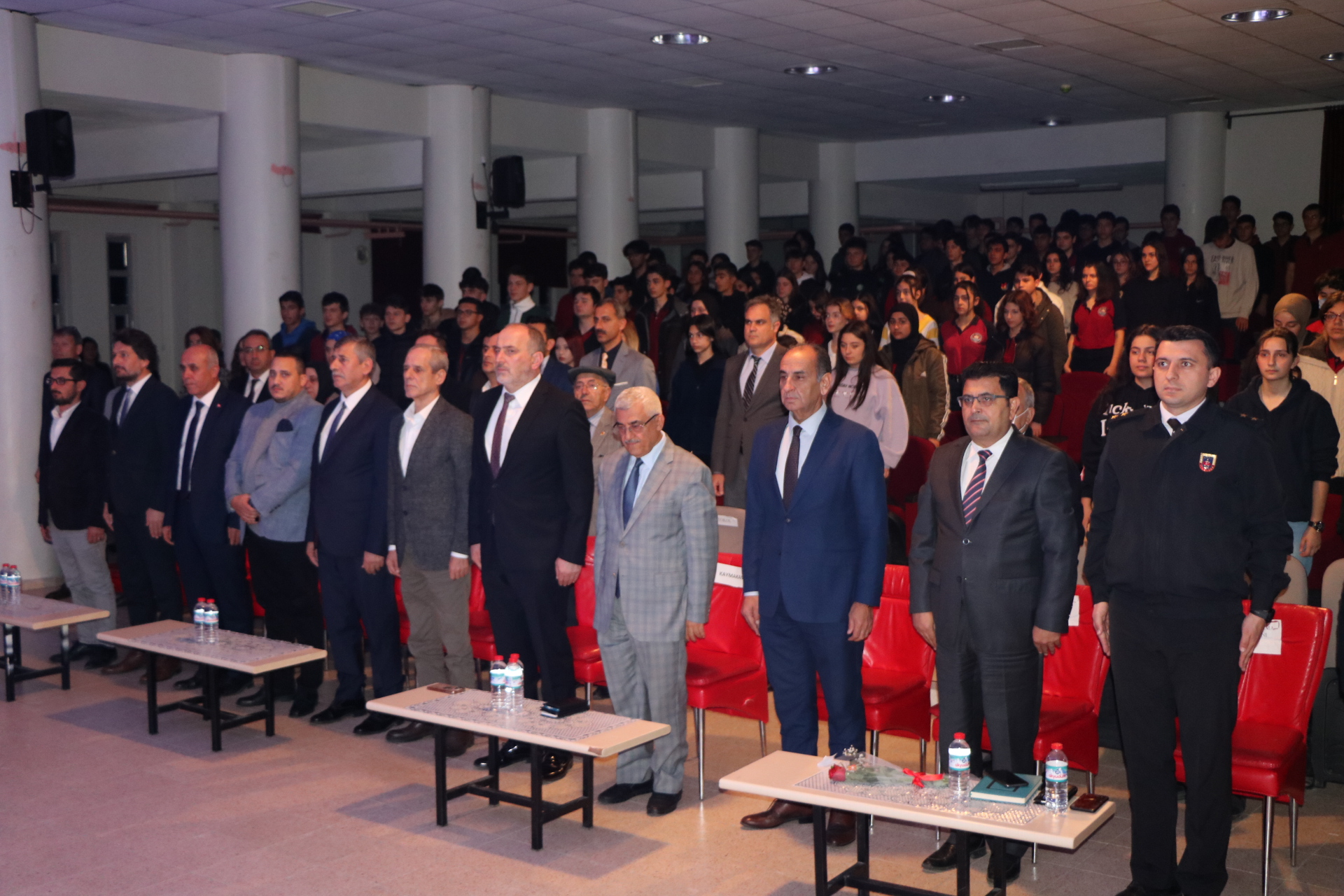 ÇINARCIK'DA ÖĞRETMENLER GÜNÜ