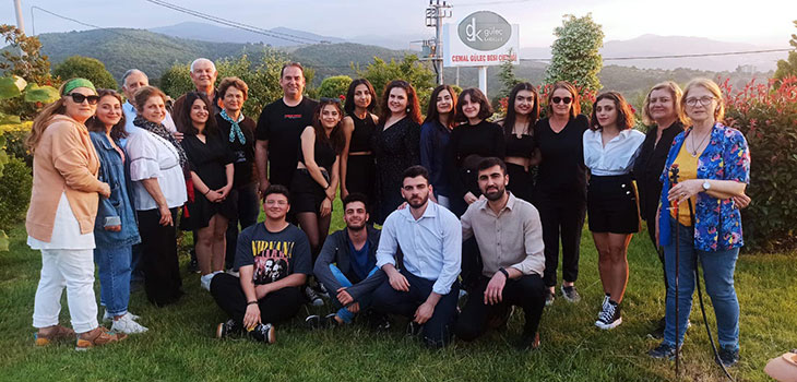 GENÇLER, GÜLEÇ ÇİFTLİĞİNDE BULUŞTU