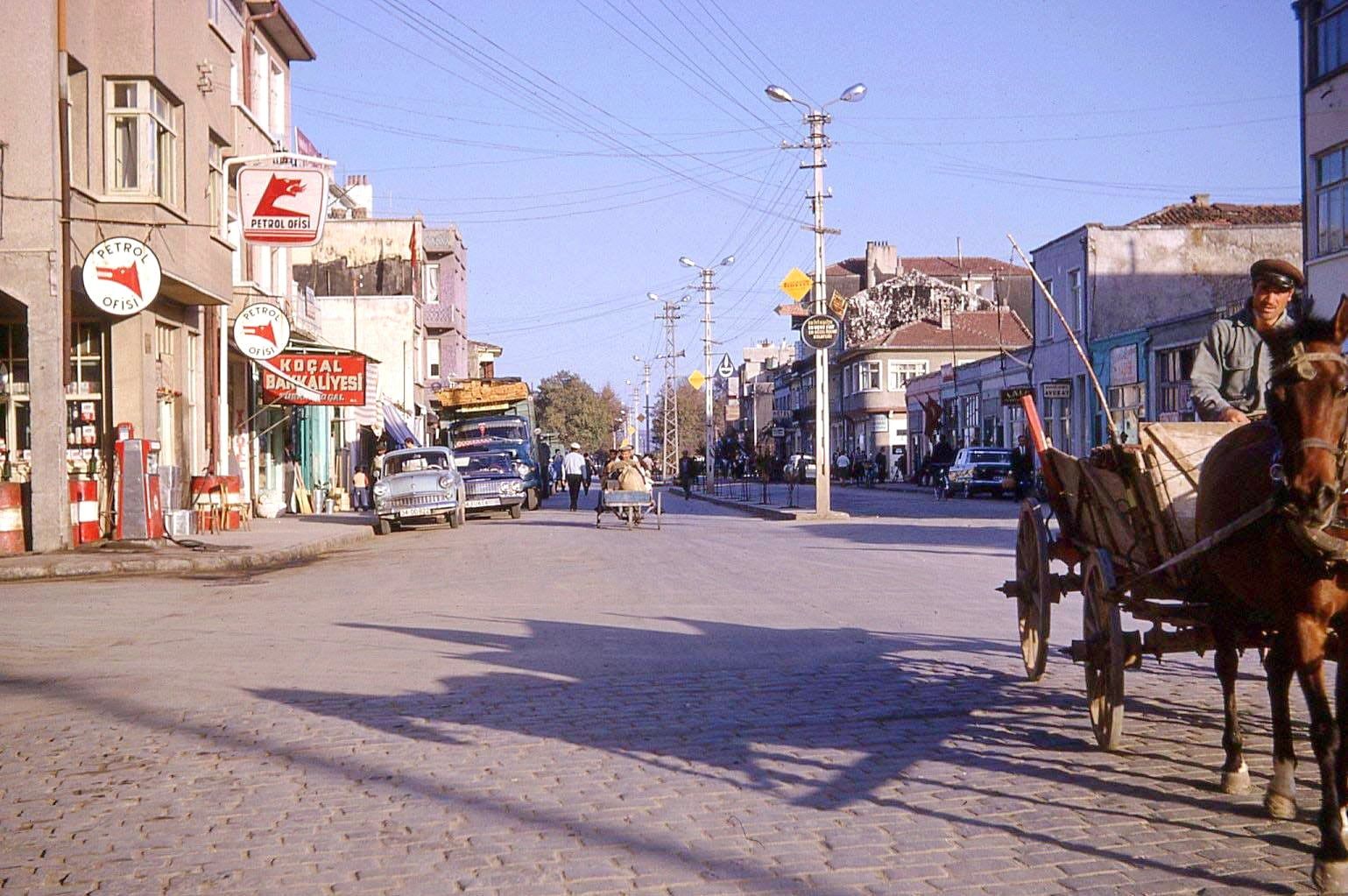 1962 YILINDA YALOVA YALI CADDESİ