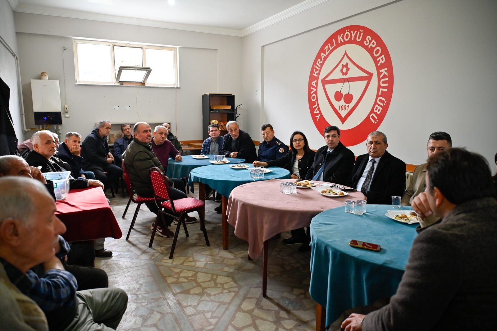 VALİ KAYA, KİRAZLI KÖYÜNÜ ZİYARET ETTİ