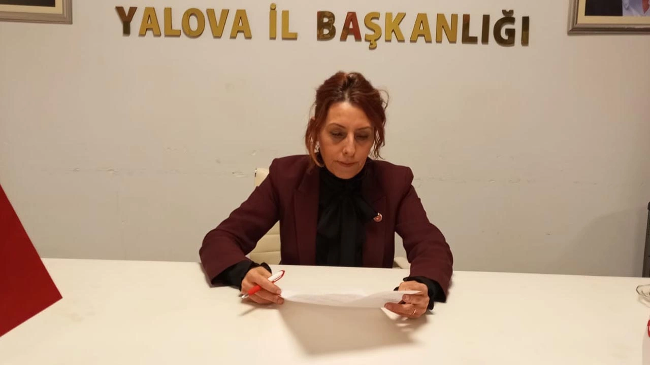 CHP İL KADINLAR KOLUNDAN 5 ARALIK AÇIKLAMASI
