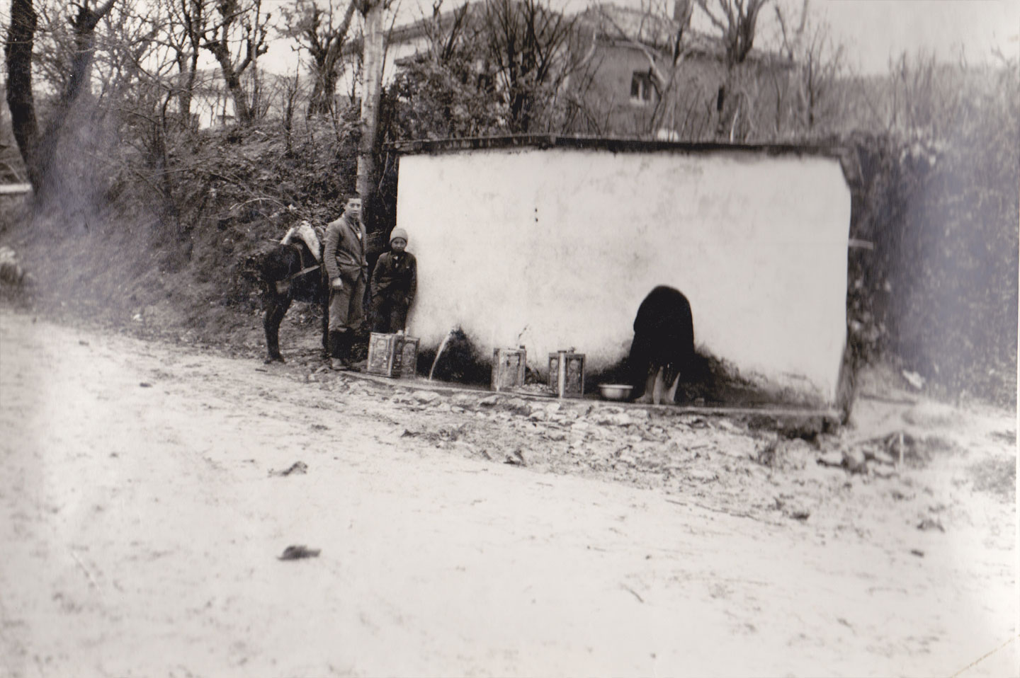 1953 YILINDA KİRAZLI KÖYÜ VE ÇEŞMESİ