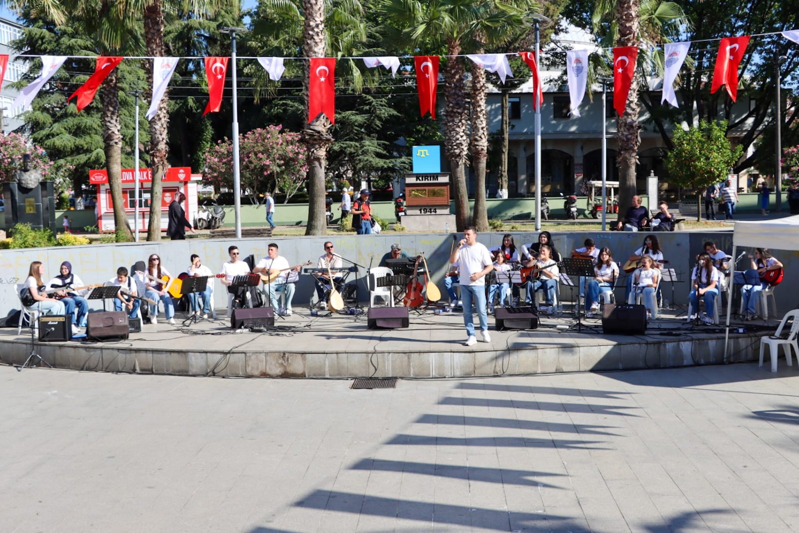 KENT ORKESTRASI'NDAN KONSER