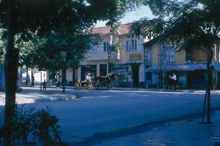 1963 YILINDA KARAMÜRSEL CADDESİ