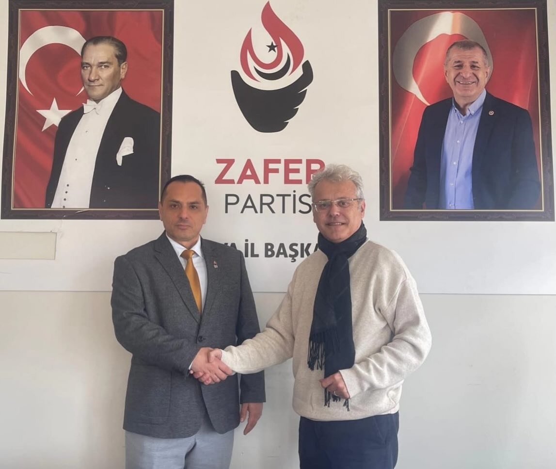 ZAFER PARTİSİNDE YENİ İLÇE BAŞKANLARI  