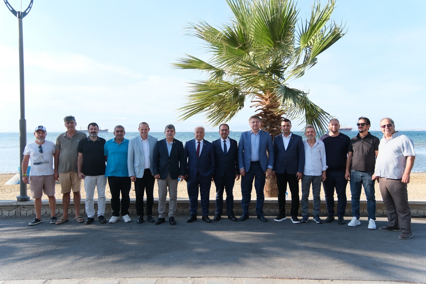 CHP MİLLETVEKİLLERİ ÇİFTLİKKÖY'DE