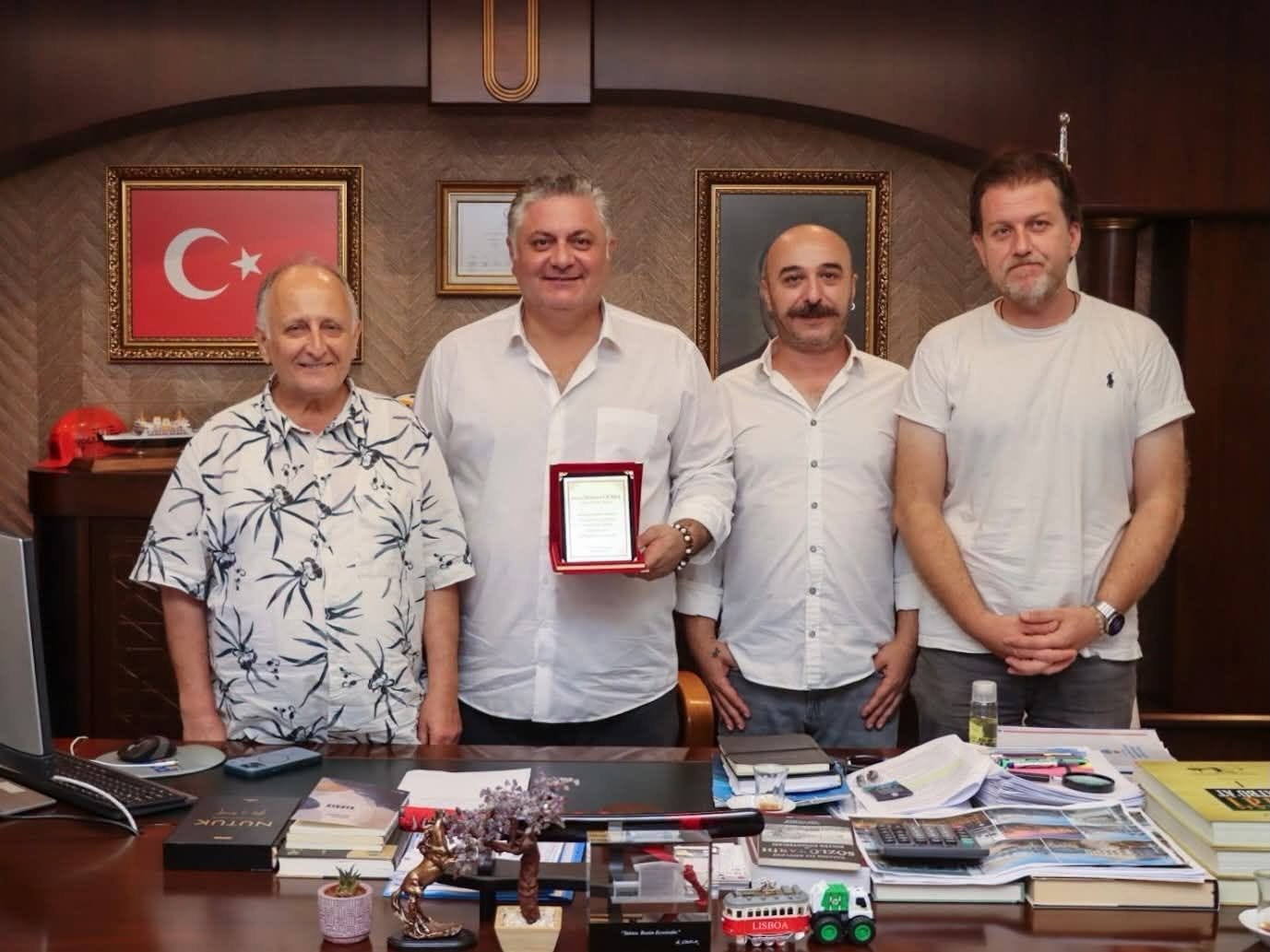 YALOVALI ARNAVUTLARDAN GÜREL'E ZİYARET