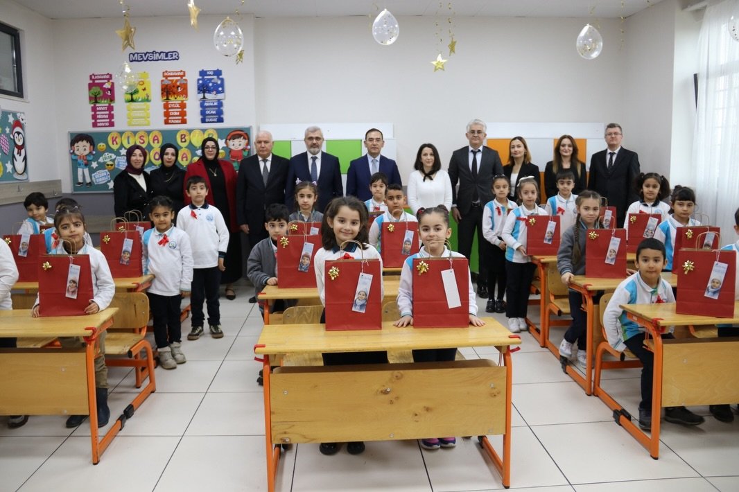 YALOVA'DA 55 BİN ÖĞRENCİ KARNE ALDI