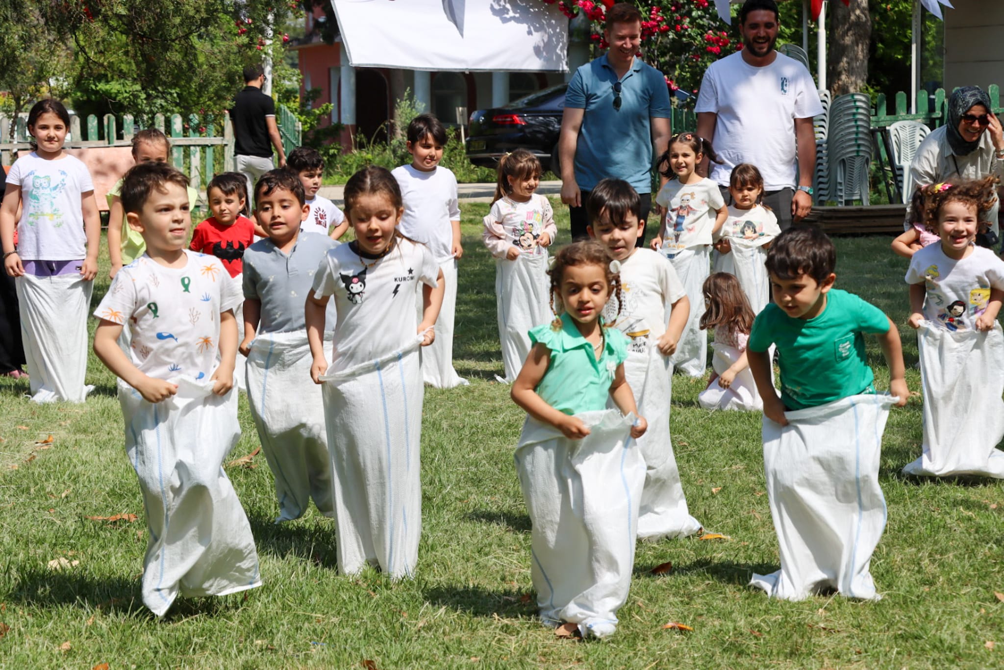 ÇOCUKLAR BAYRAM COŞKUSUNU TİGEM'DE YAŞADI