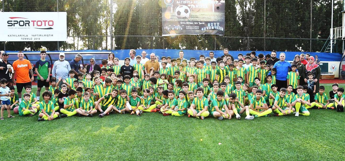 ALTINOVA'DA FUTBOL ZAMANI