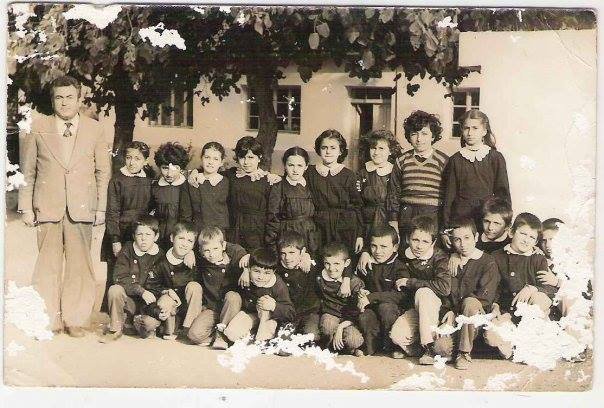 1984 YILI ÇAVUŞÇİFTLİĞİ KÖYÜ ÖĞRENCİLERİ