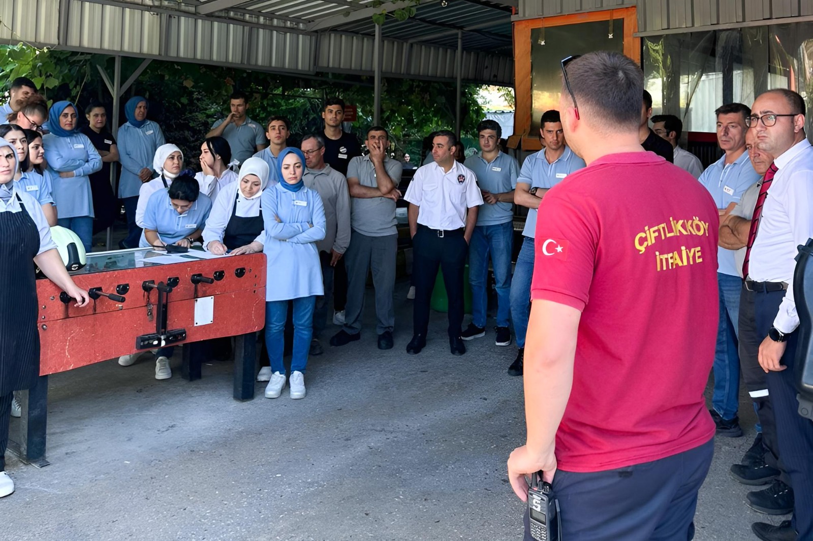 ÇİFTLİKKÖY İTFAİYESİNDEN YANGIN EĞİTİMİ