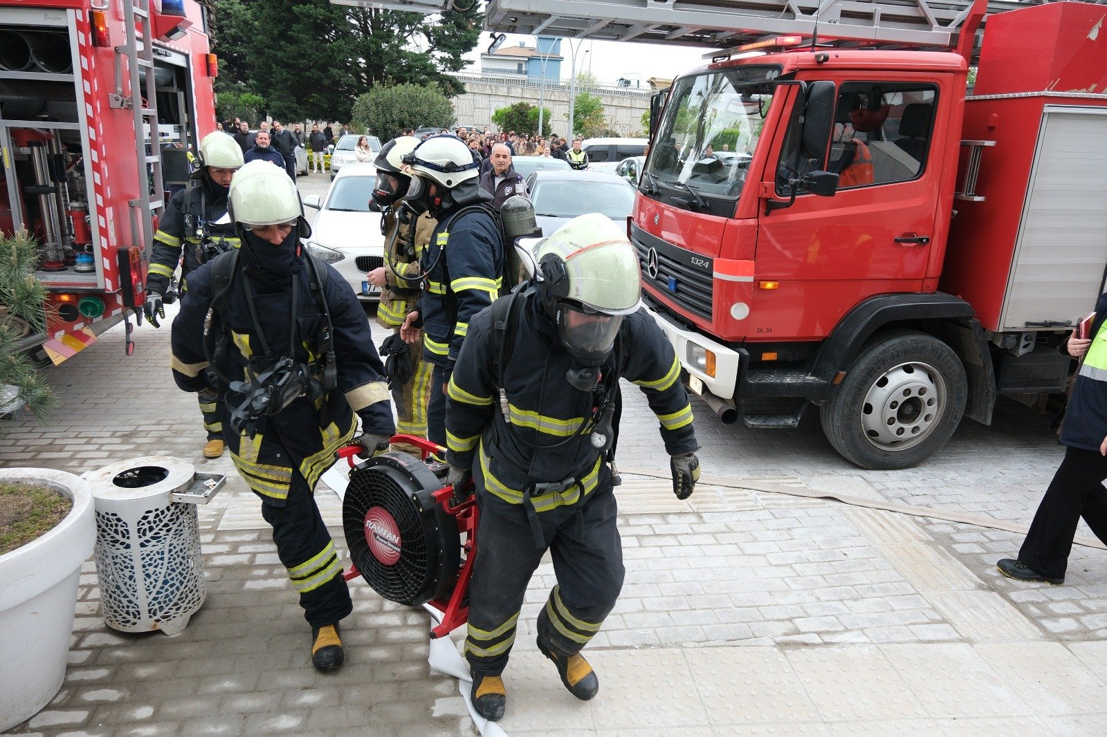 ÇİFTLİKKÖY’DE YANGIN SÖNDÜRME TATBİKATI