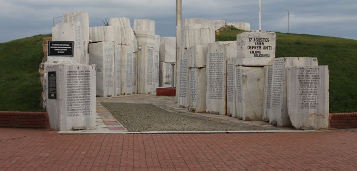 YALOVA DEPREM ANITI 25. YILINI DOLDURDU