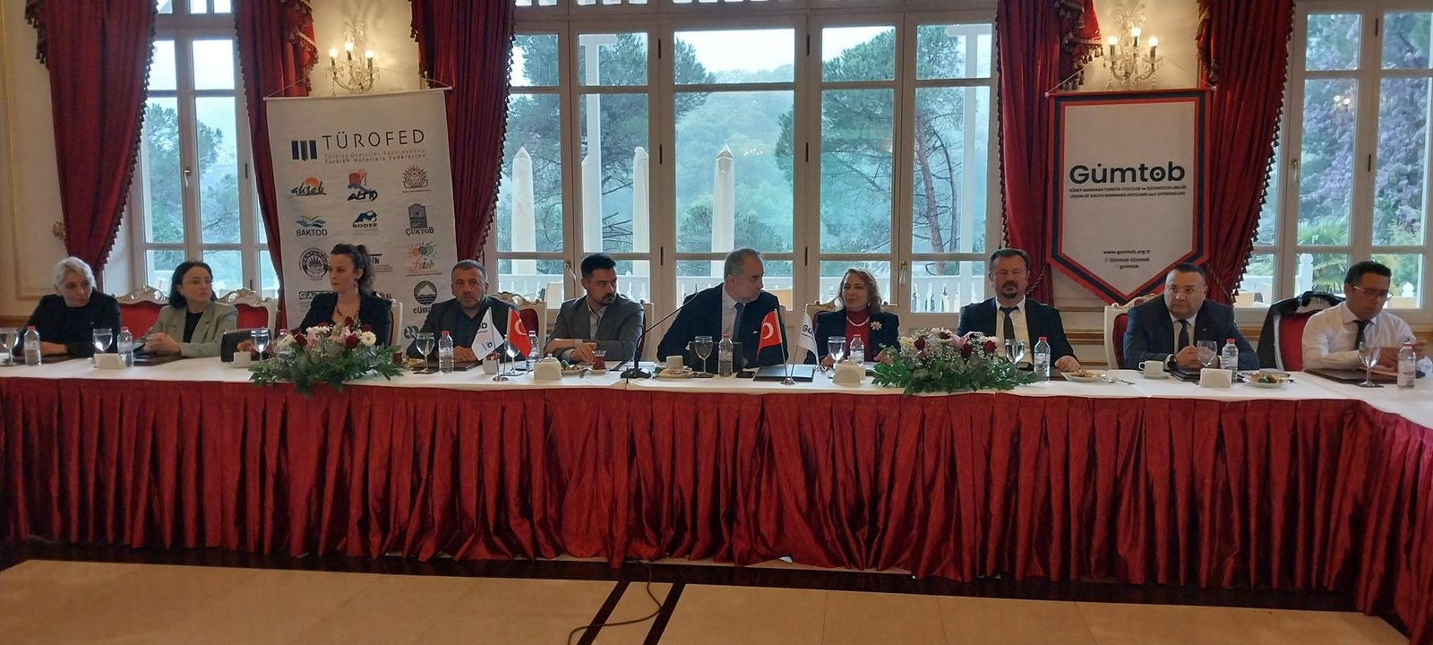 YALOVA'DA TURİZM SEKTÖRÜ MASAYA YATIRILDI