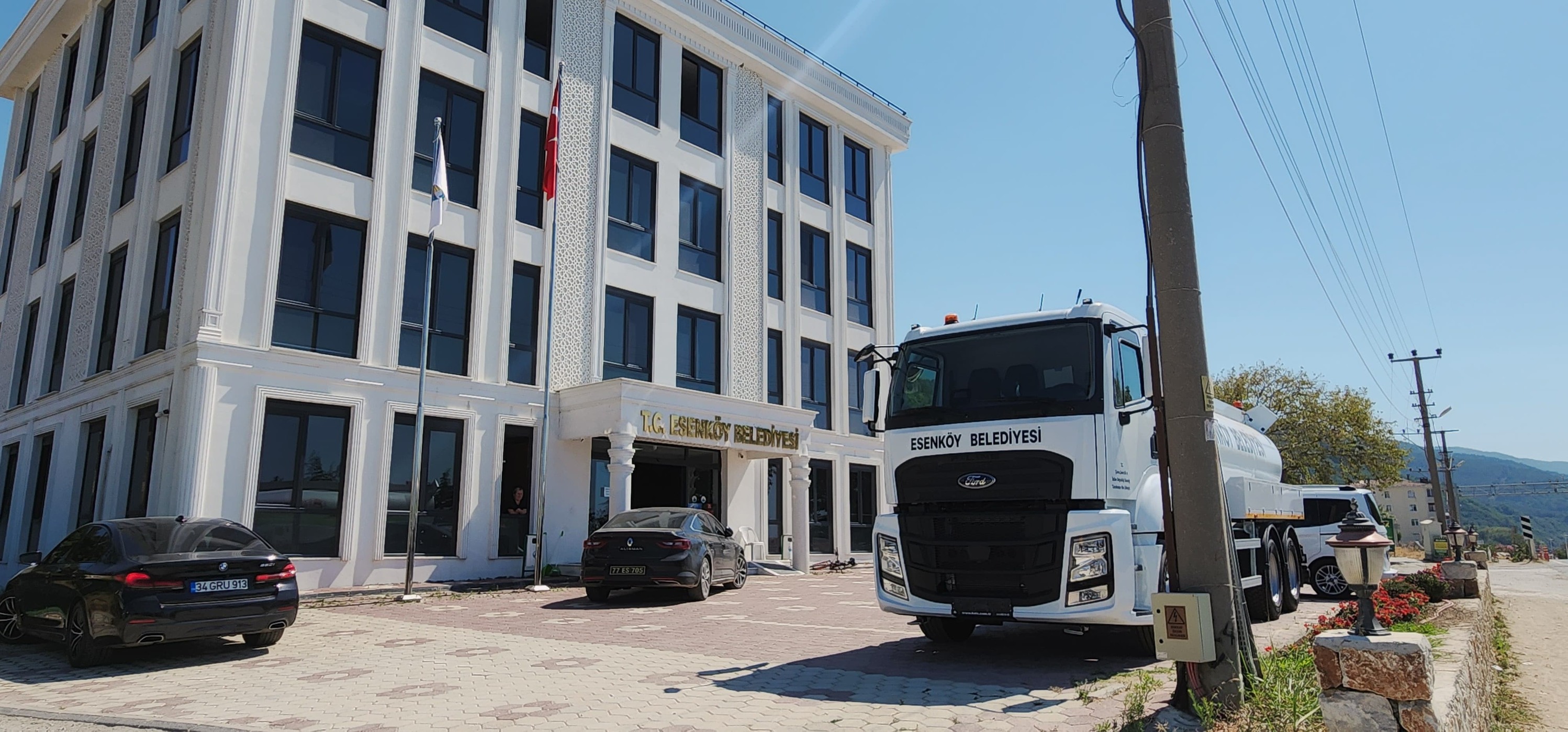 ESENKÖY'E BAKANLIKTAN HİBE ARAZÖZ