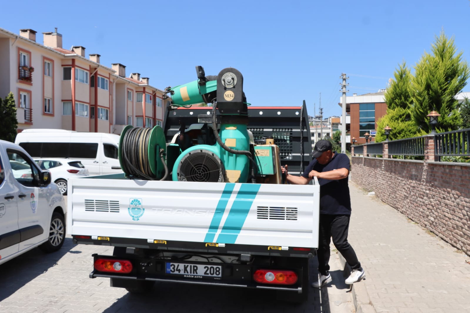 SİVRİSİNEKLE MÜCADELEDE LARVA İLAÇLAMASI