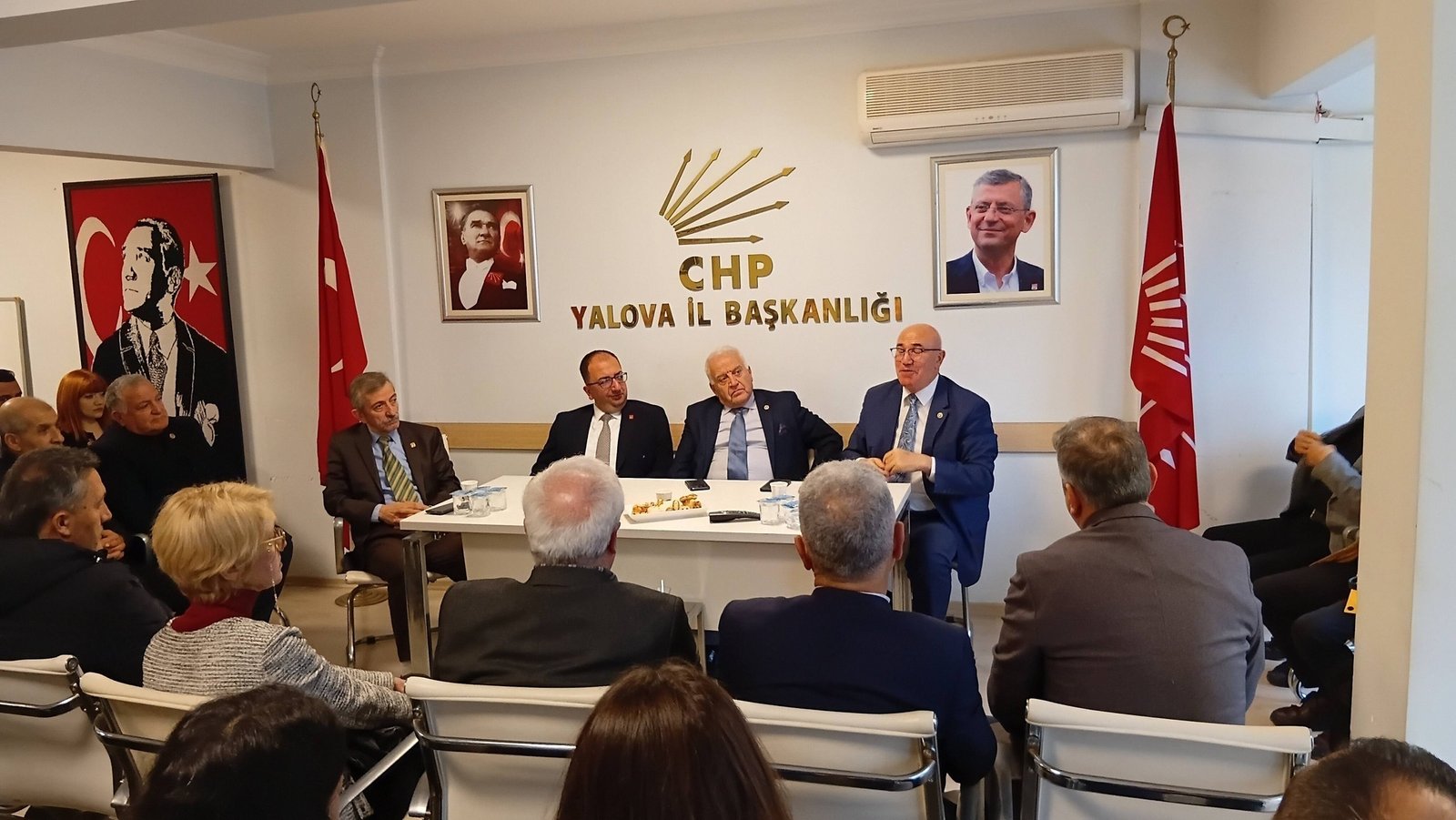 CHP MİLLETVEKİLİ TANAL YALOVA'DA KONUŞTU