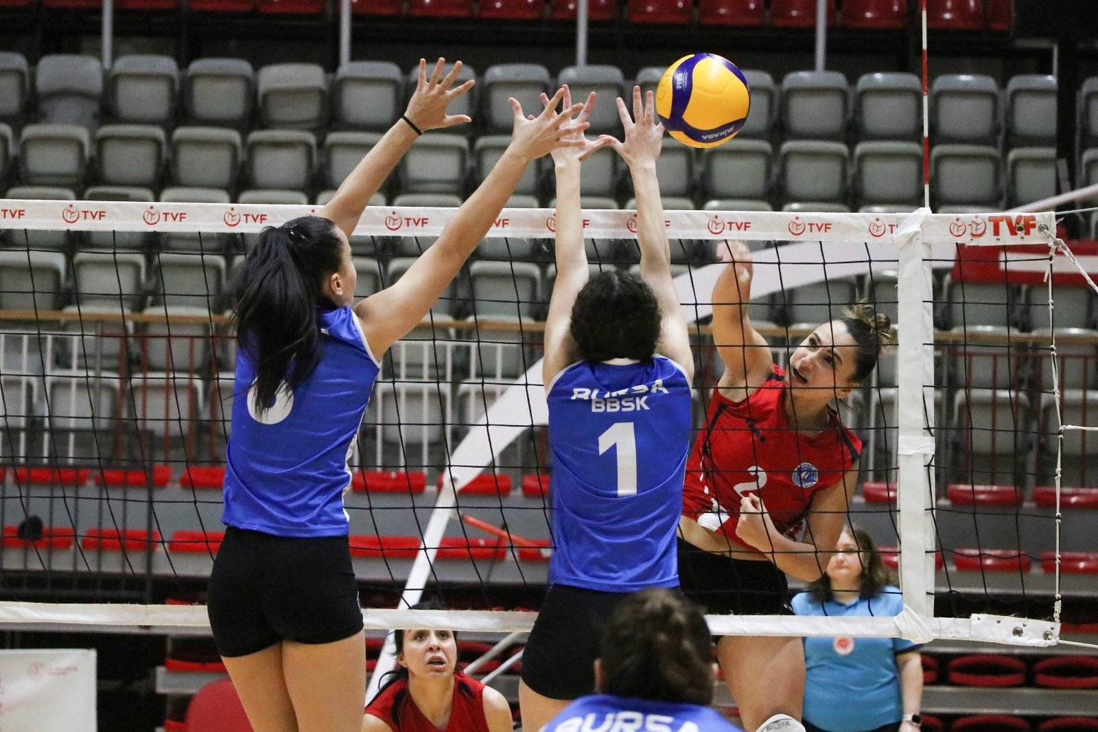 ÇİFTLİKKÖY 3 BURSA BŞB 0