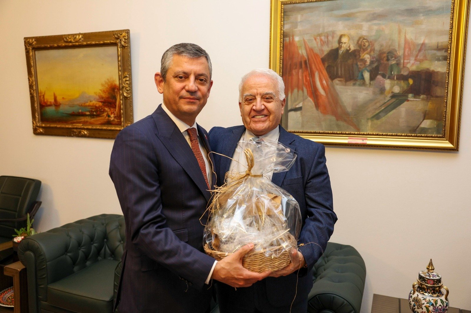 CHP MİLLETVEKİLİ BECAN'DAN MİTİNGE ÇAĞRI